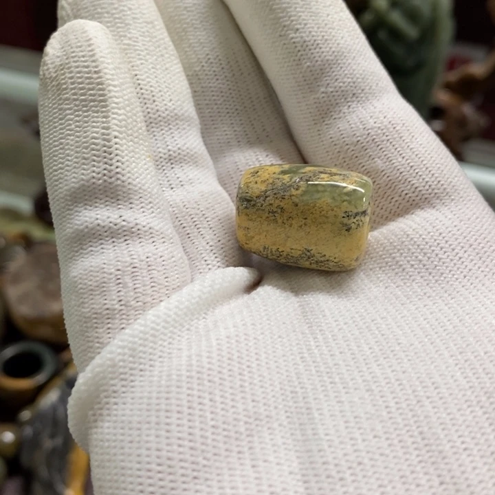 未镶嵌手链岫岩河磨玉（透闪石质玉）