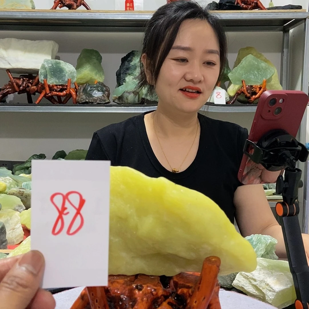 蛇纹石玉未镶嵌原石用**爱