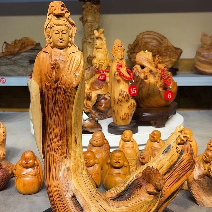 柏木太行崖柏观音摆件