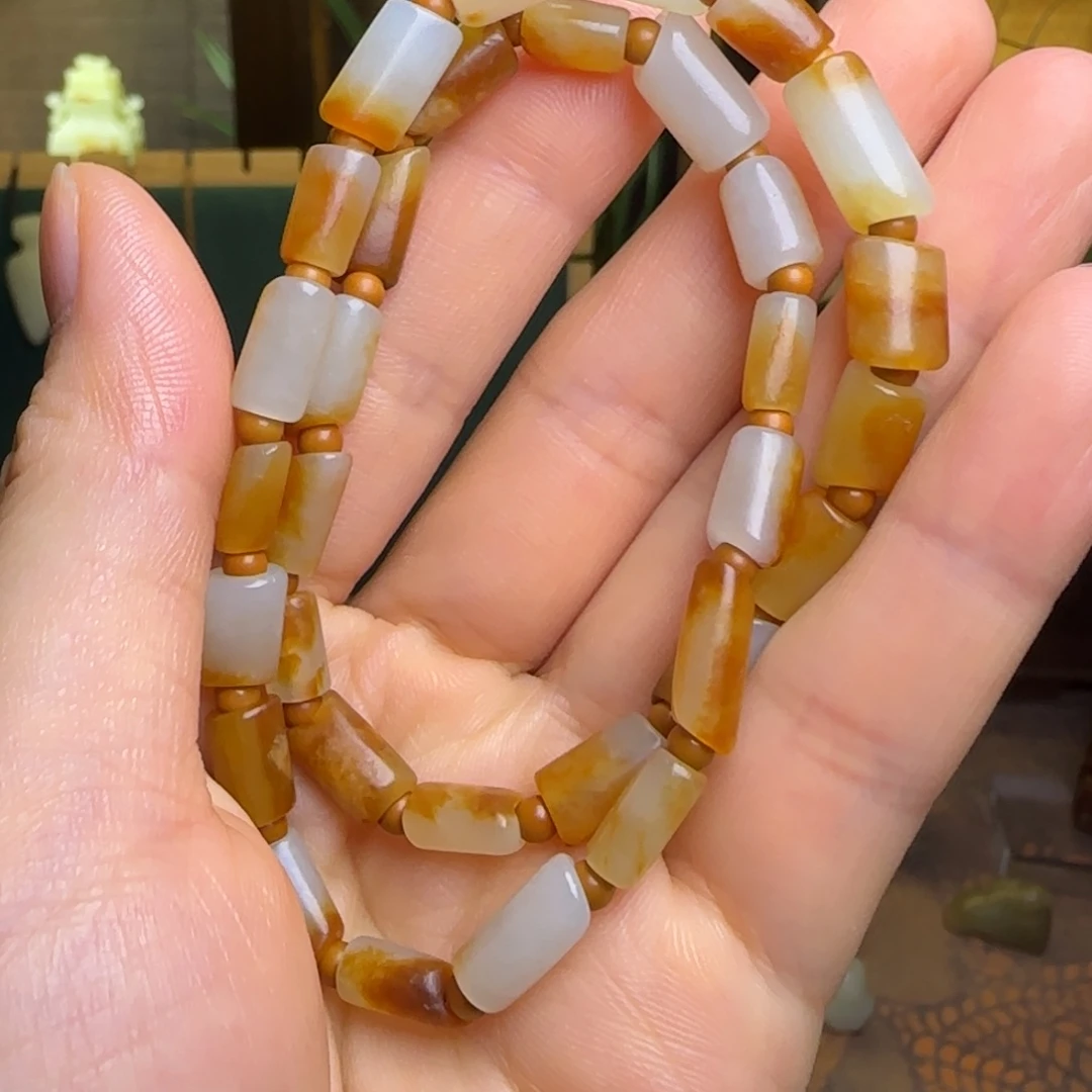 和田玉（糖玉）未镶嵌颈饰