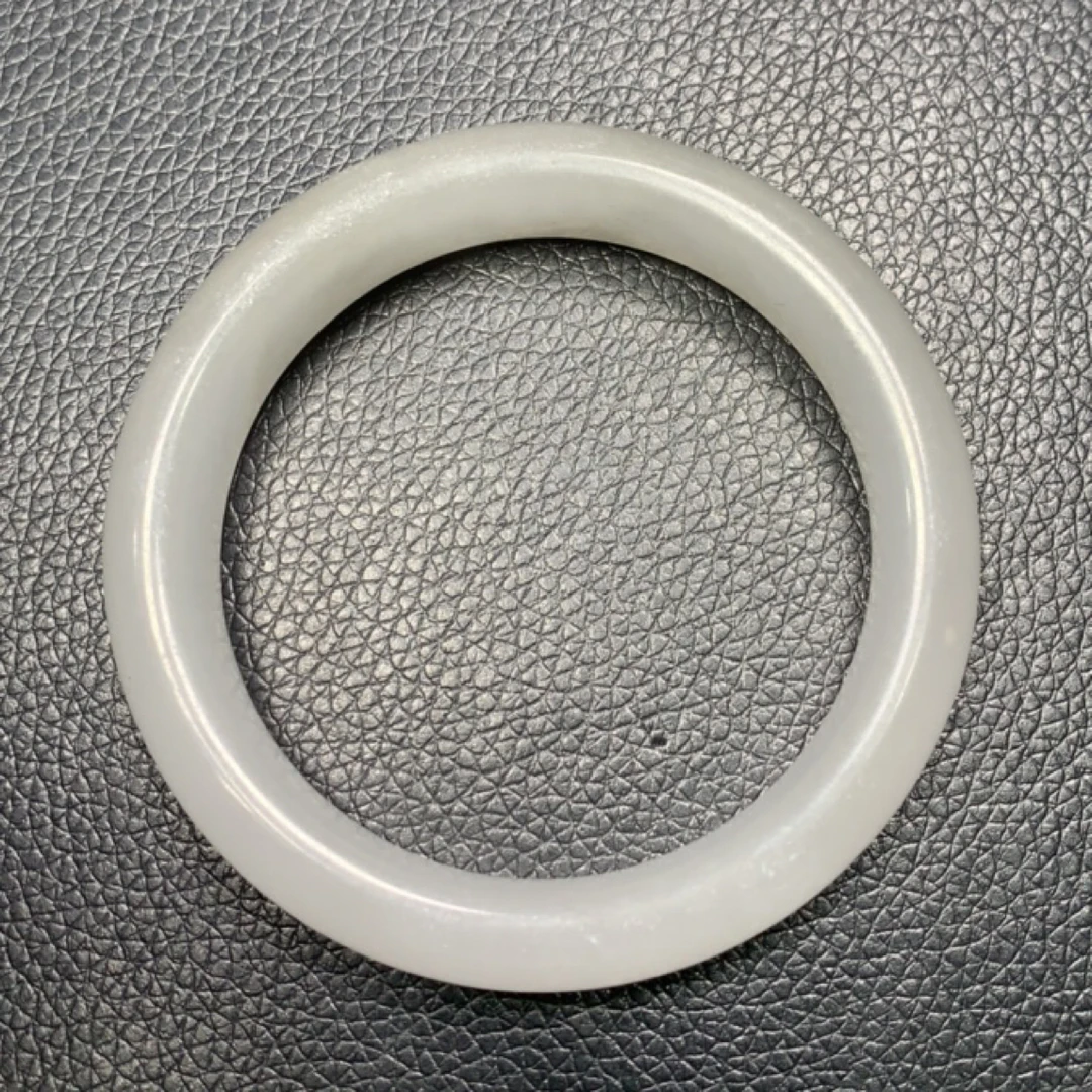 451     白灰车轮镯