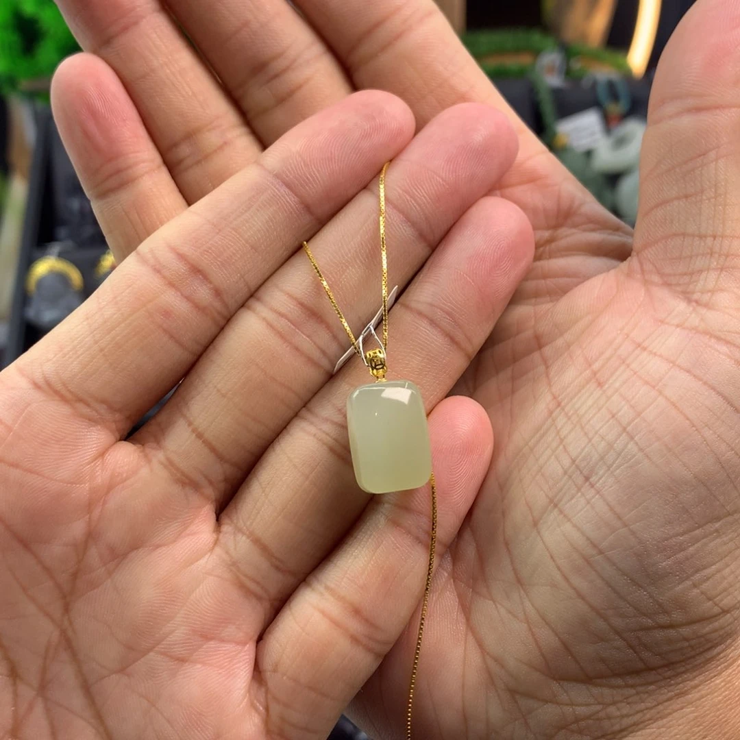 和田玉吊坠18K金镶嵌N**-