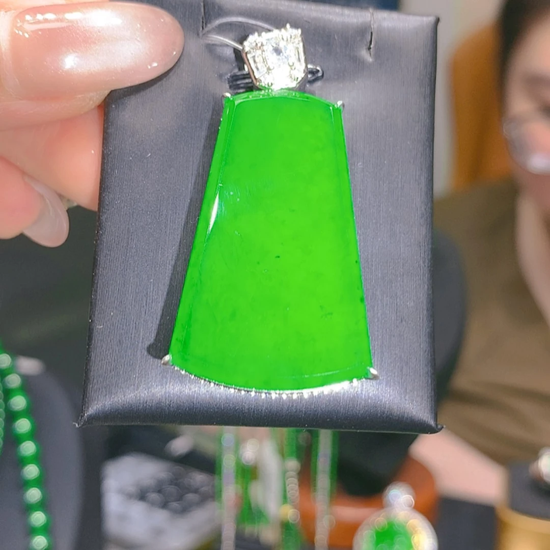 【闪购商品】翡翠银S925镶嵌颈饰21柒姐