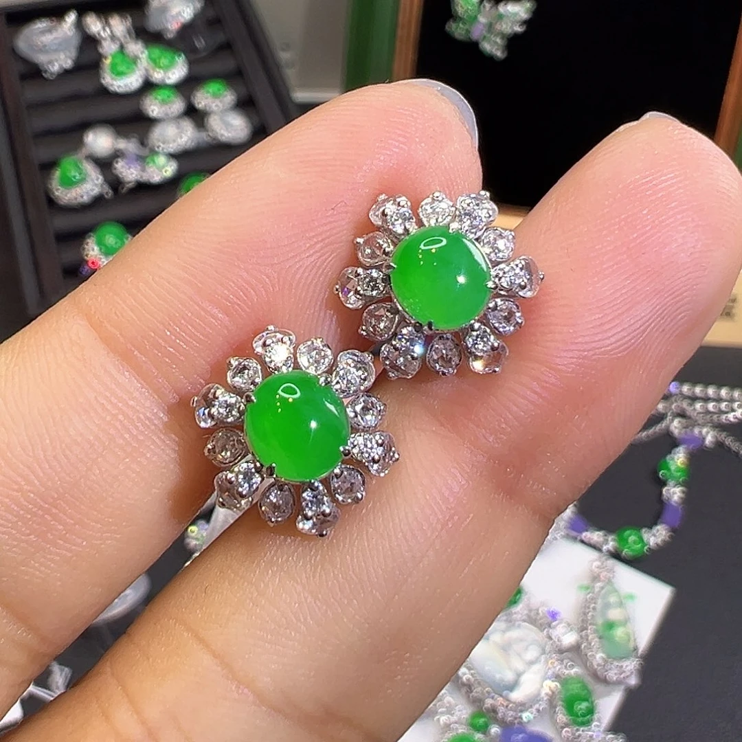 翡翠18K金镶嵌耳饰