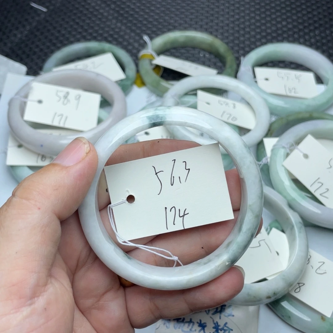 未镶嵌手镯翡翠翡翠手镯174