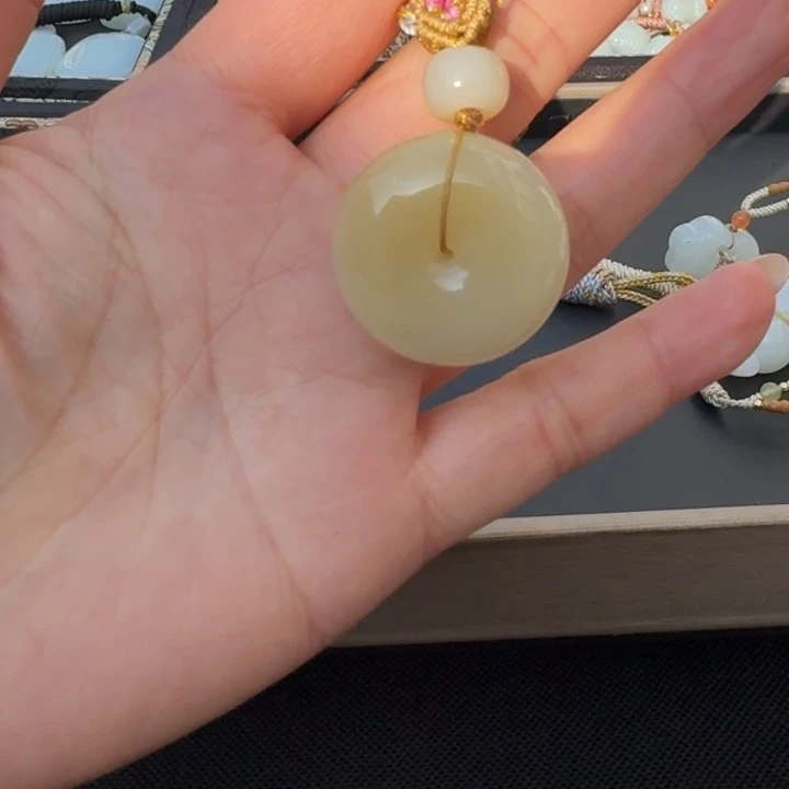 和田玉未镶嵌颈饰27.4