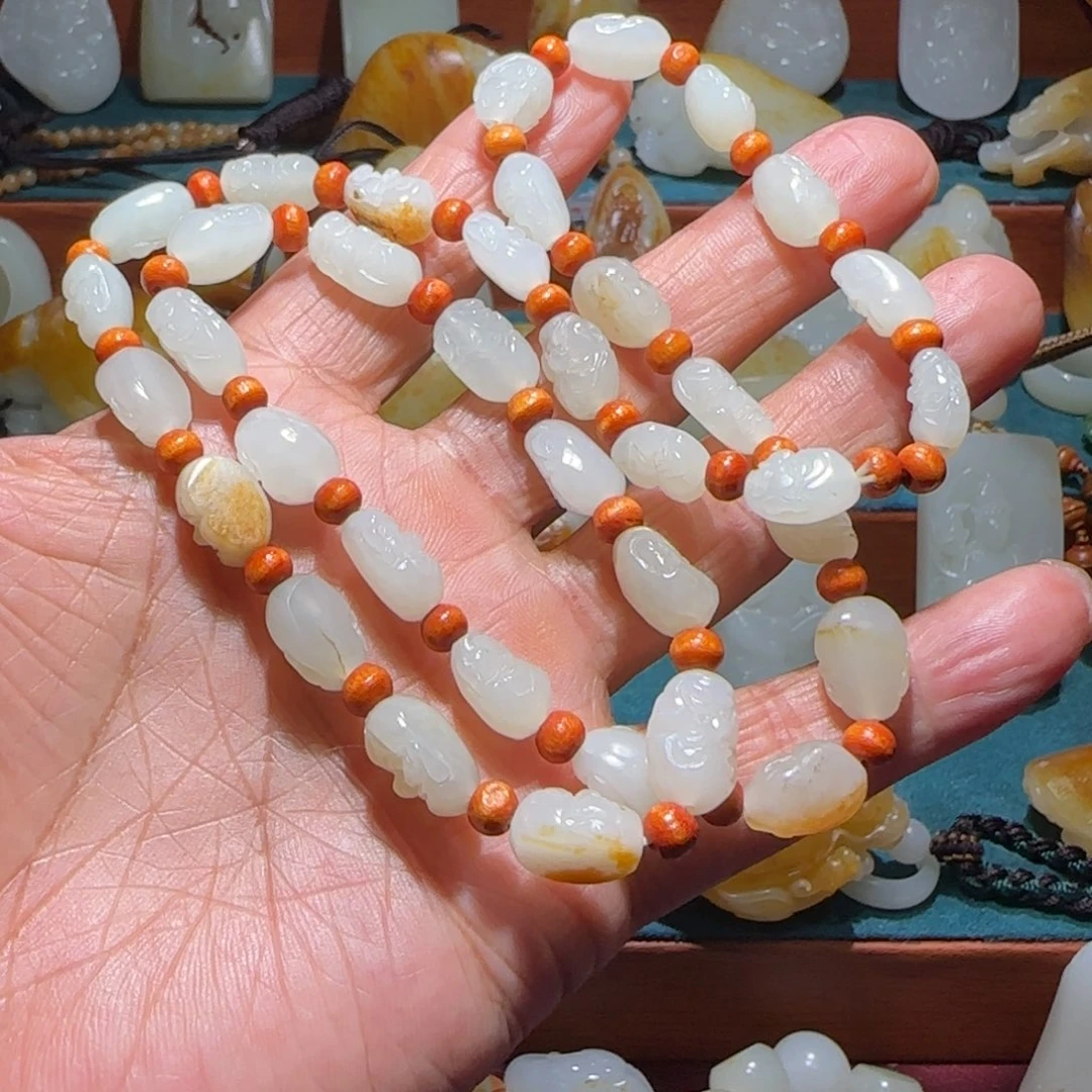 和田玉未镶嵌颈饰江****司