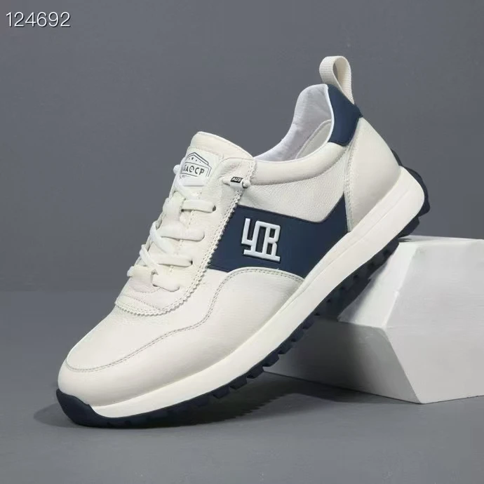 新款休闲百搭时尚轻便真皮男士阿甘鞋飞19351