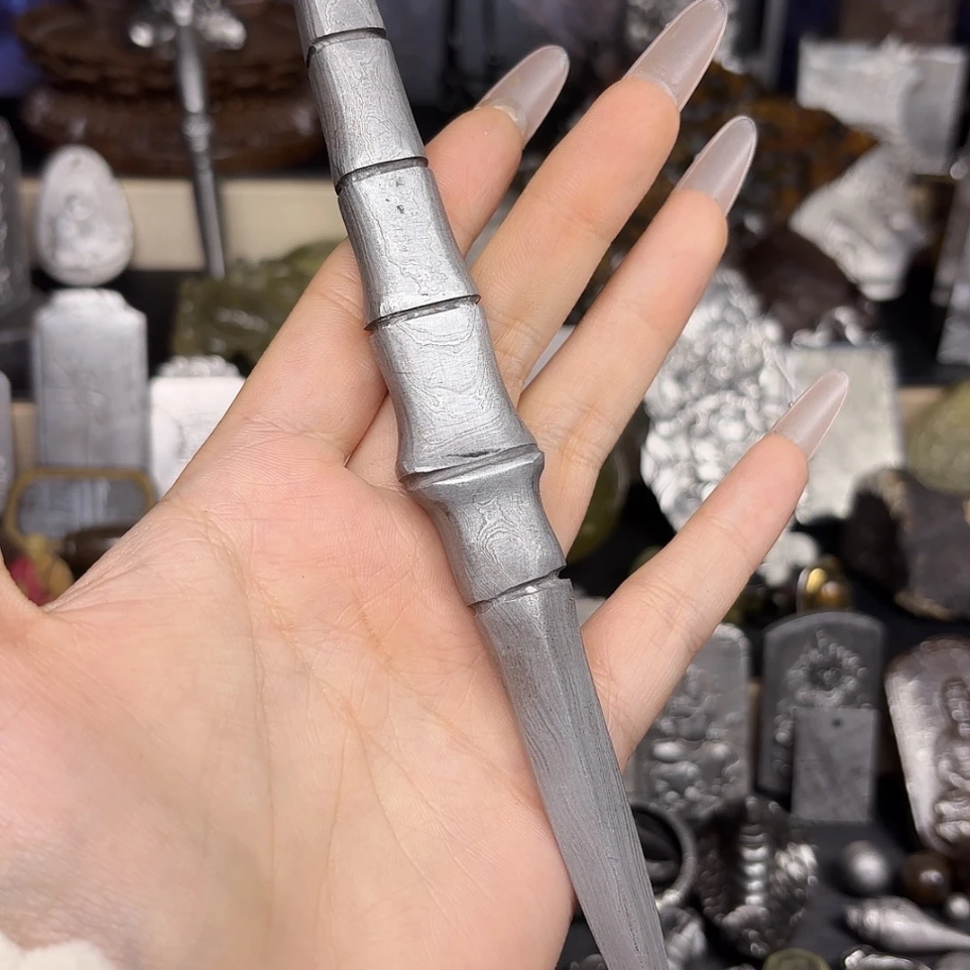 日***红铁合金瑞典曼德拉铁陨