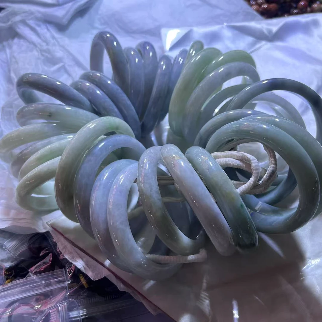 天然A货翡翠手镯-多样性发一