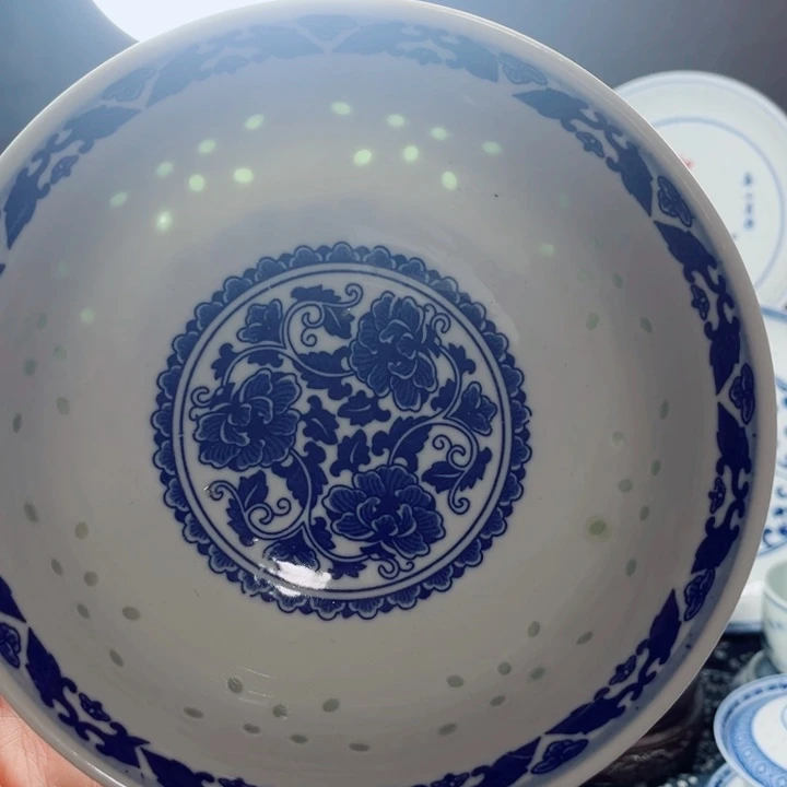 青花玲珑7寸面碗牡丹花