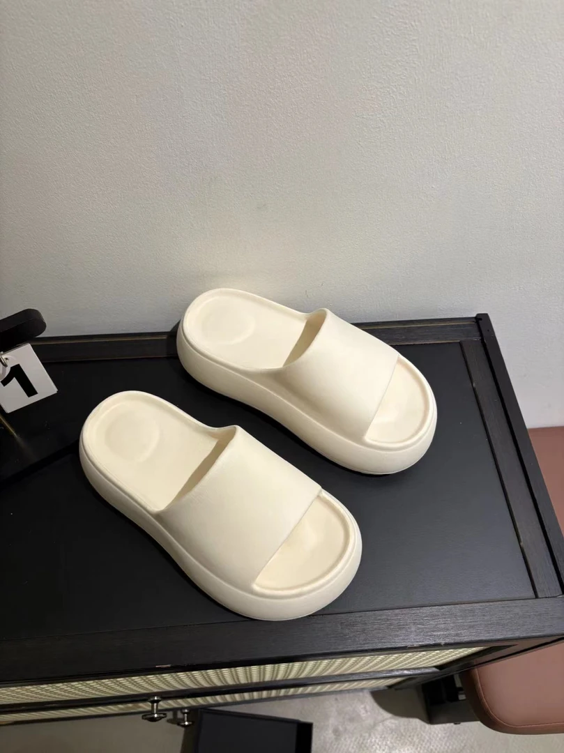 【海南简爱】 厚底拖鞋女外穿时尚软底增高沙滩凉拖鞋女 111