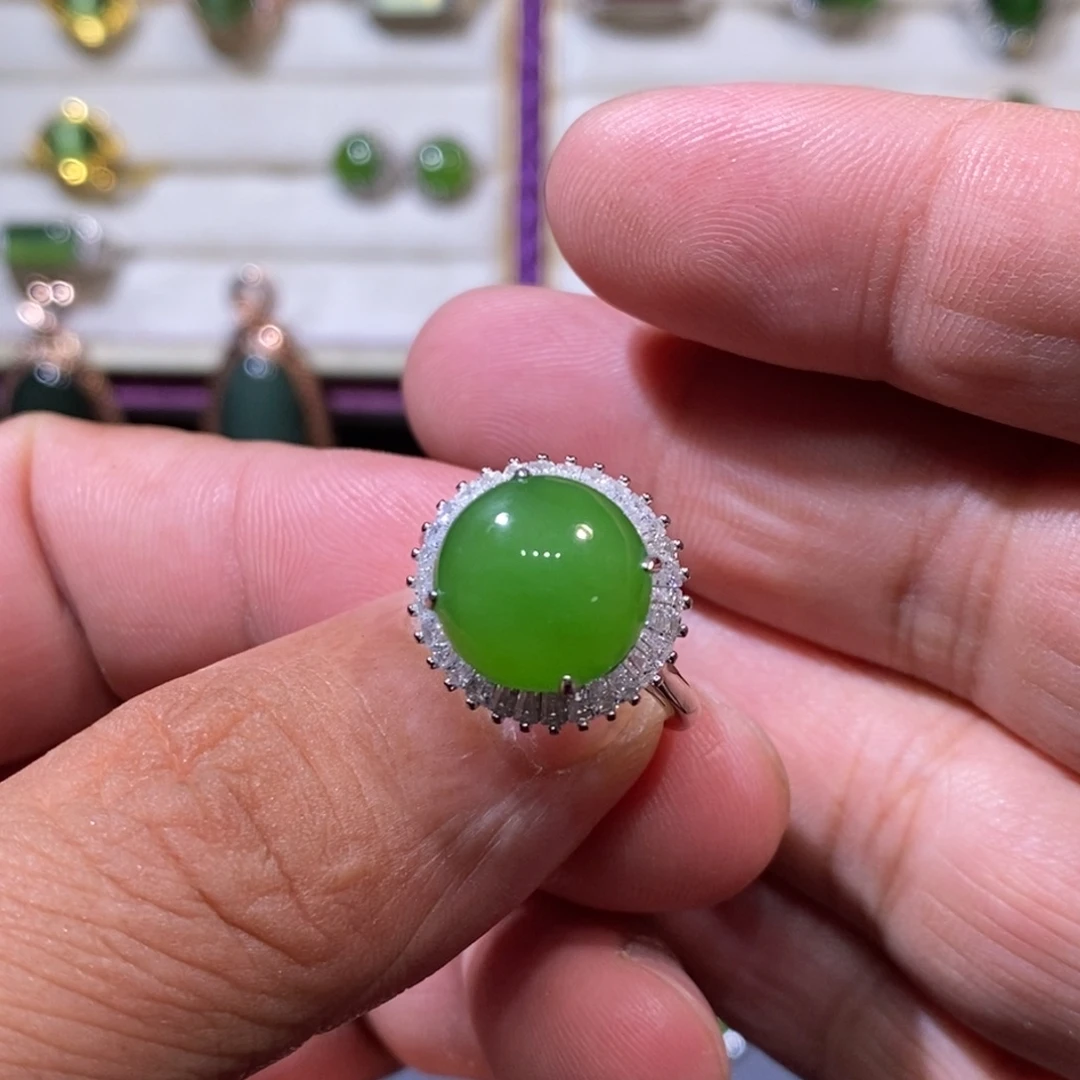 银S925镶嵌戒指和田玉（碧玉）