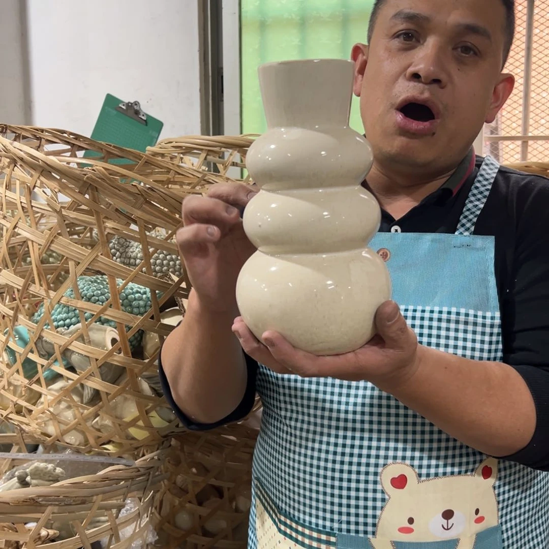 摆件6 号高中低温陶瓷瓶（部分微瑕）