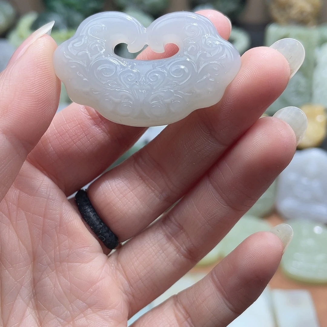 和田玉未镶嵌吊坠(不含链)