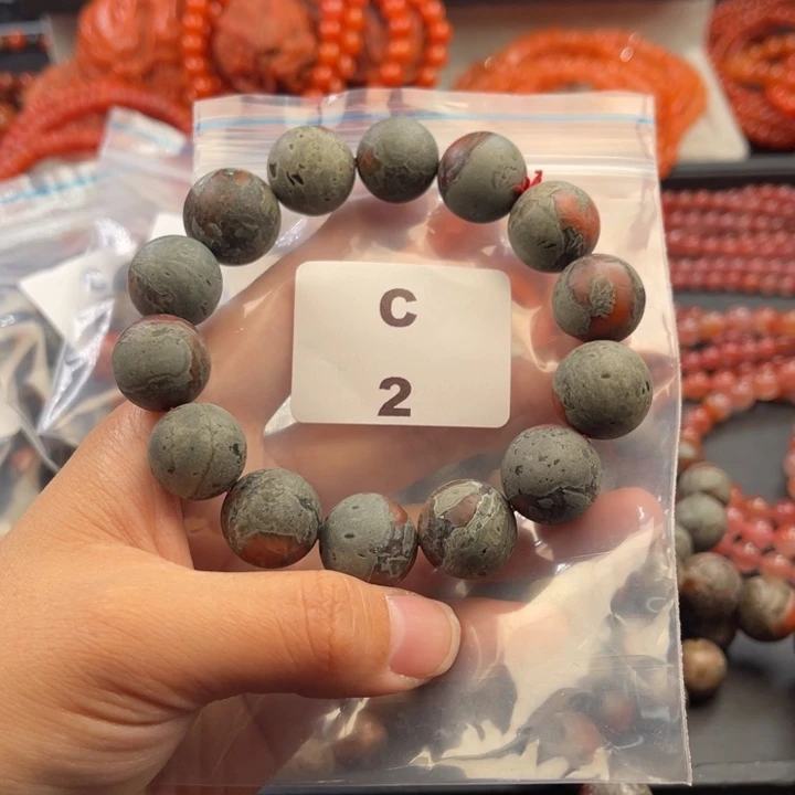 南红玛瑙未镶嵌多样性发货默认微瑕称重16mm