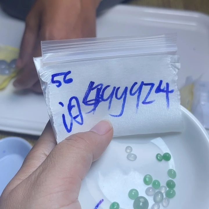 泪***喊未镶嵌定制翡翠不退