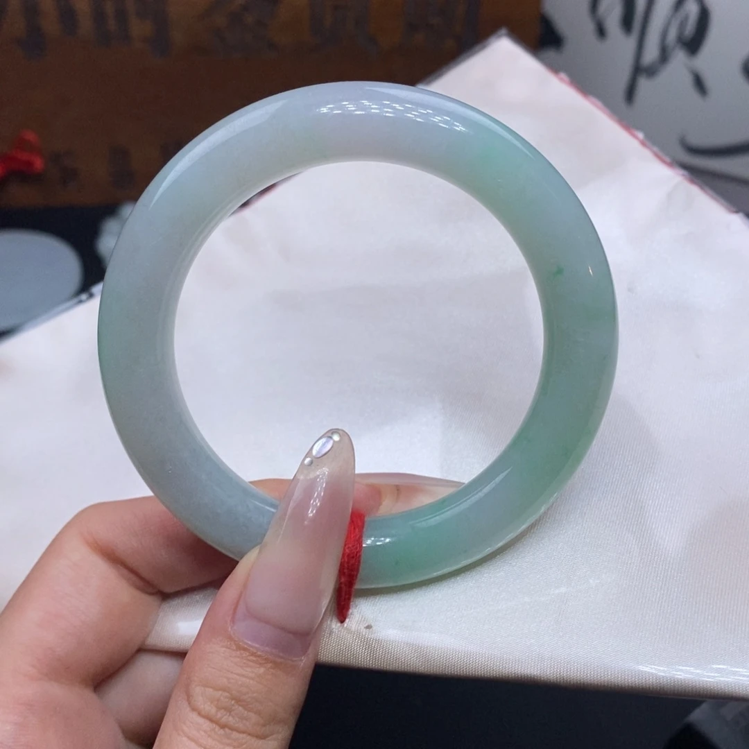 未镶嵌手镯翡翠56