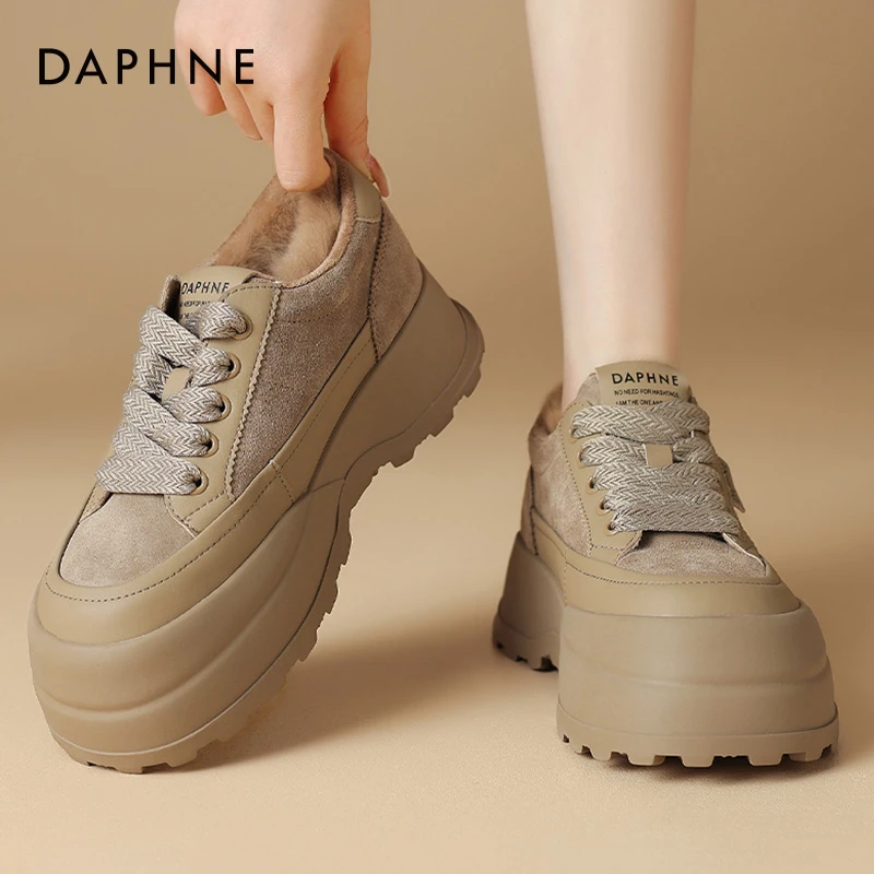 达芙妮2024年厚底百搭鞋秋冬新款时尚加绒加厚圆头休闲系带女鞋