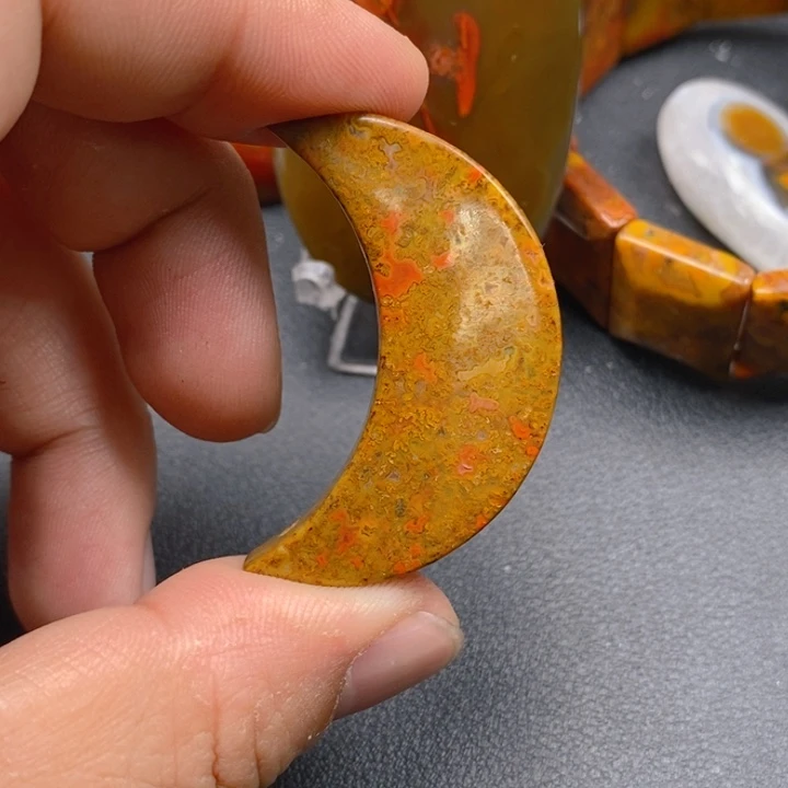 玛瑙/玉髓颈饰未镶嵌青**蟹