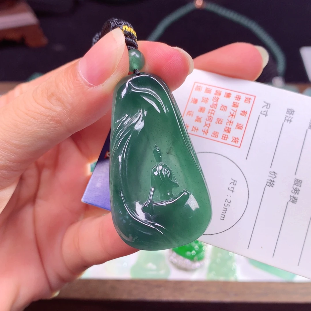 颈饰未镶嵌翡翠翡翠