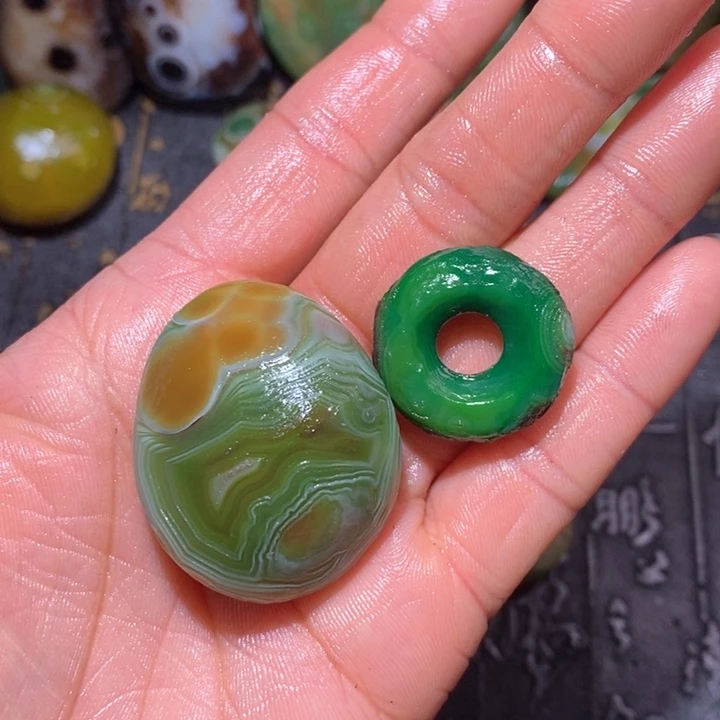 石英质玉颈饰未镶嵌用****7