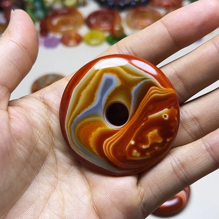 贵***姐未镶嵌颈饰玛瑙/玉髓