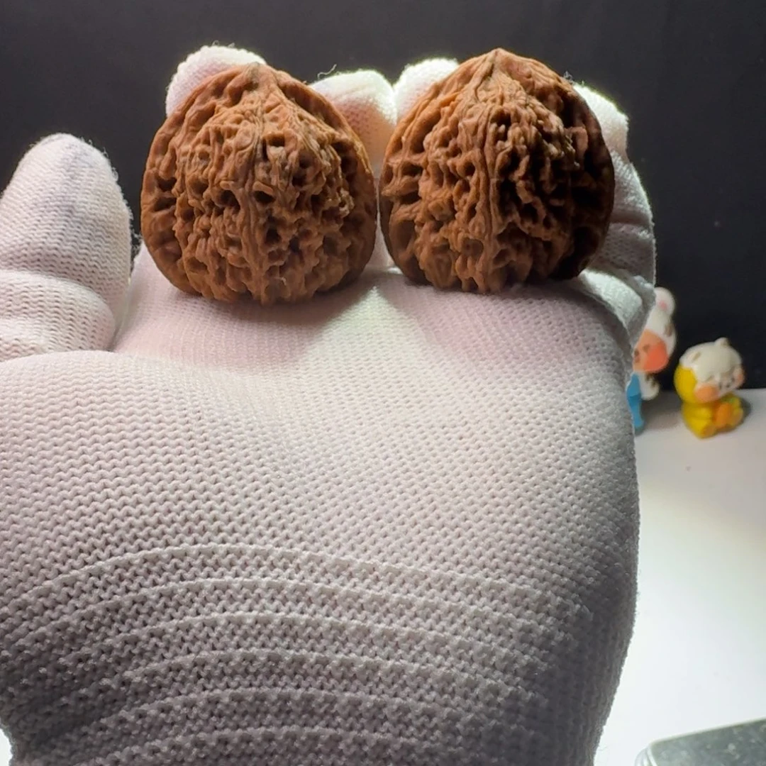 把件文玩核桃9号万字三角39-37-38