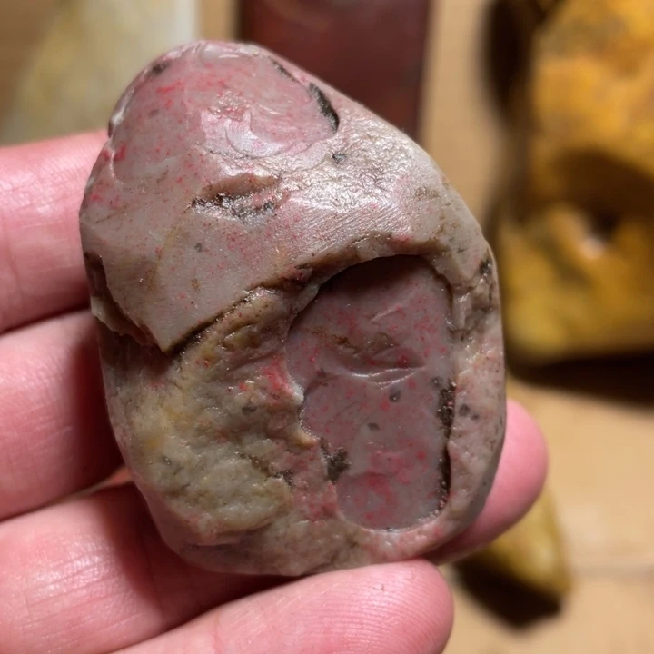 田黄石70克昌化鸡血石