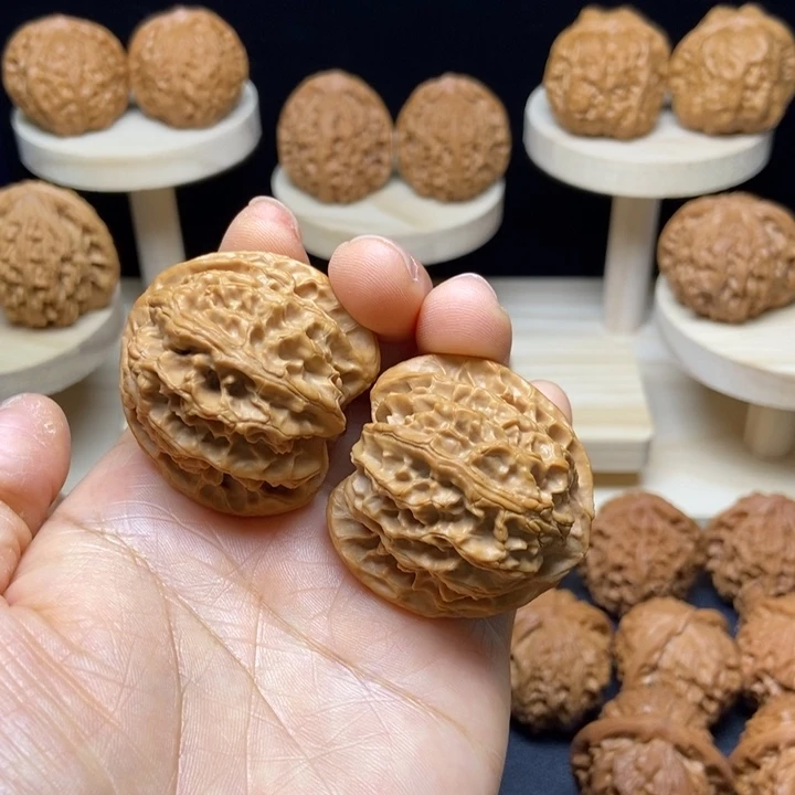 文玩核桃把件39苹果园