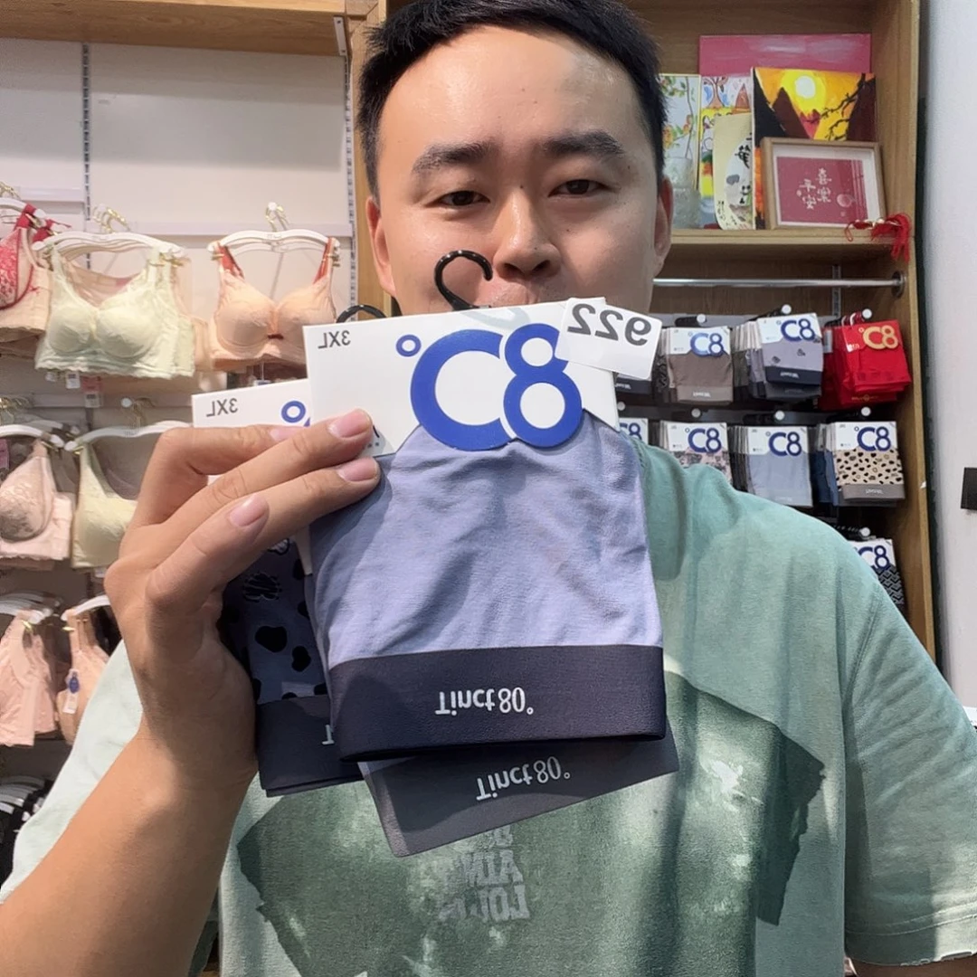 七月男友结婚922周年