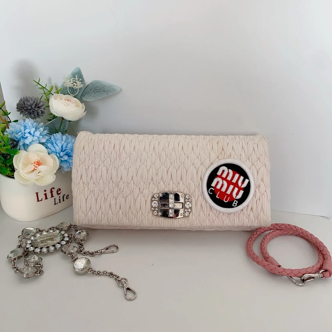 95新 MIU MIU/缪缪 粉白色褶皱珍珠链条单肩包16617309