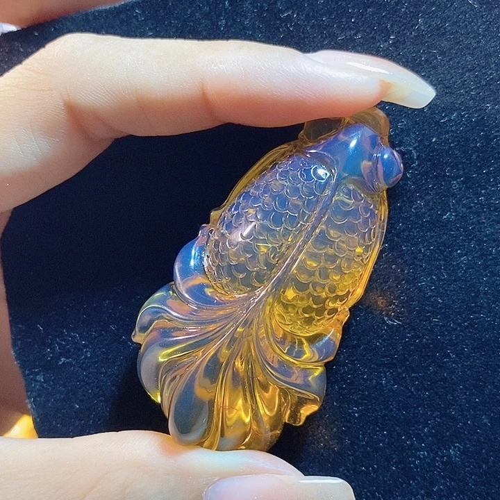 蓝珀未镶嵌珠宝奇石墨西哥蓝珀金鱼