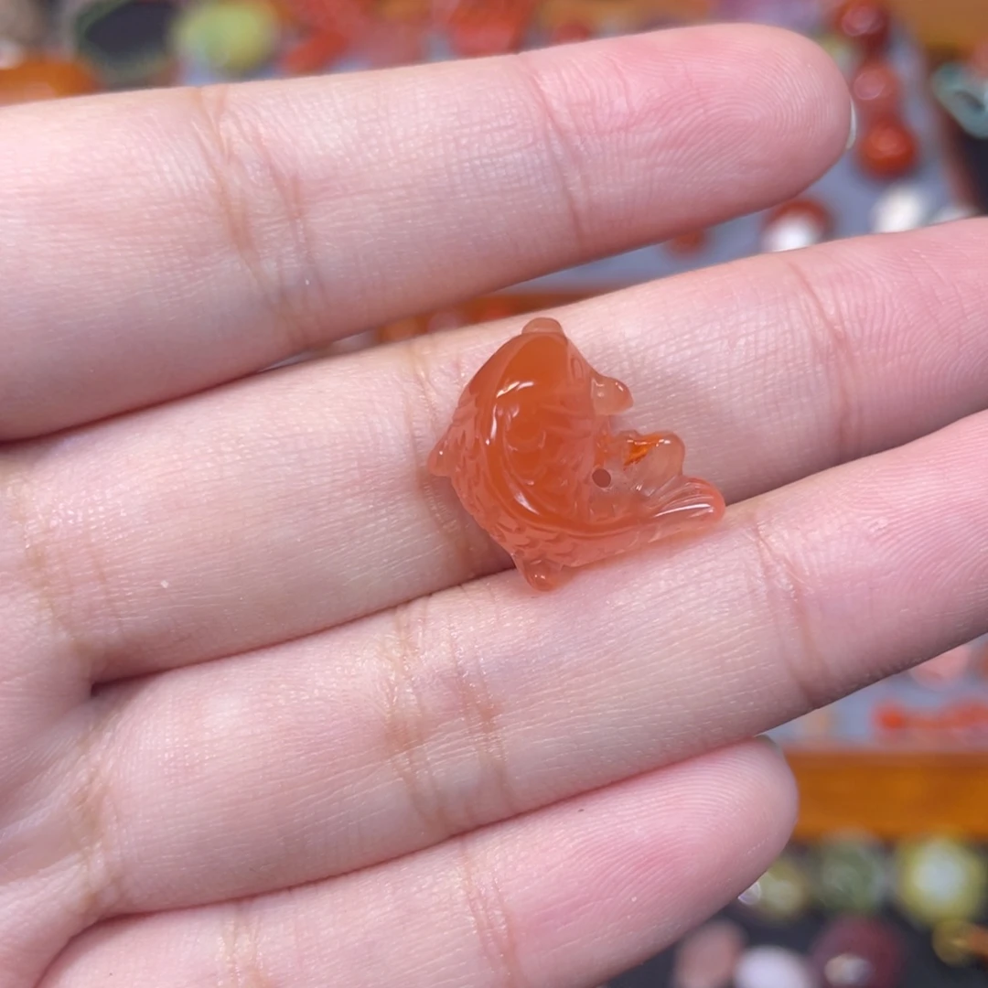 未镶嵌锦鲤小鱼南红玛瑙