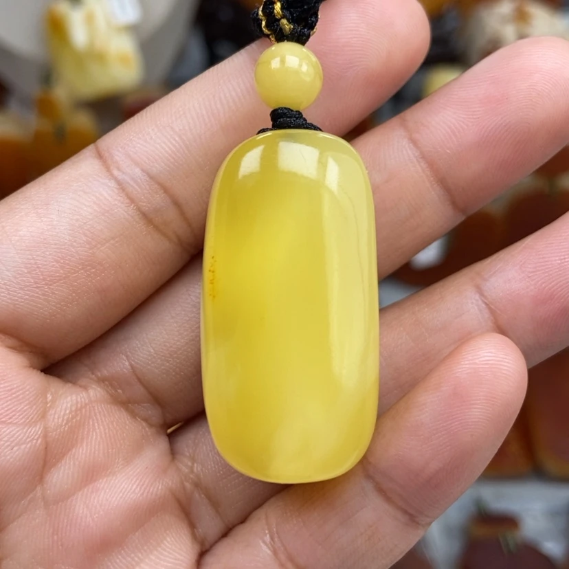 【闪购商品】琥珀颈饰未镶嵌
