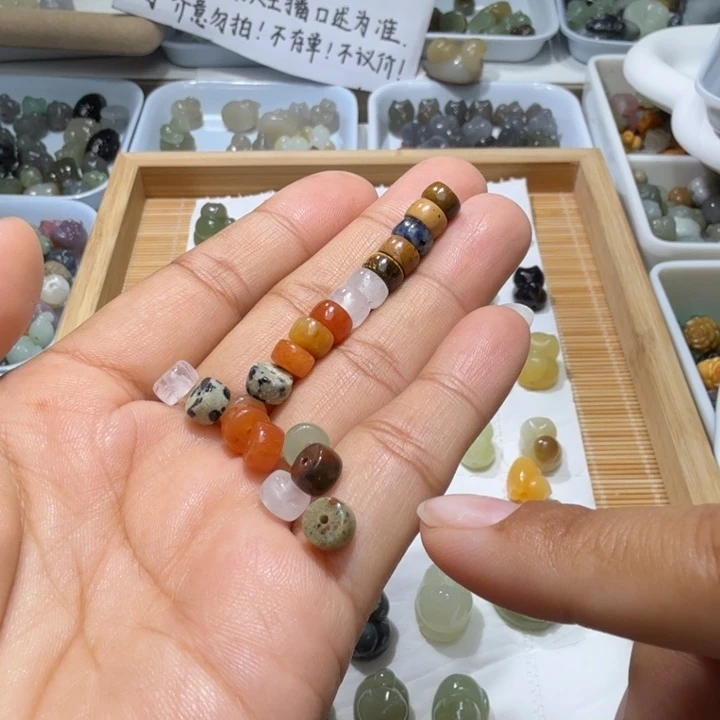 和田玉未镶嵌珠宝奇石