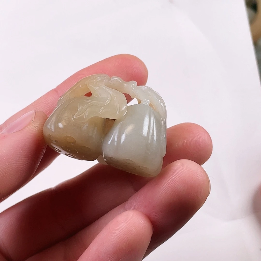 和田玉（糖玉）颈饰未镶嵌