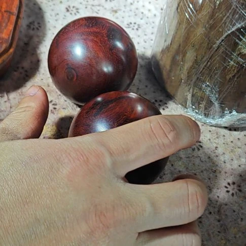 来***了檀香紫檀（小叶紫檀）