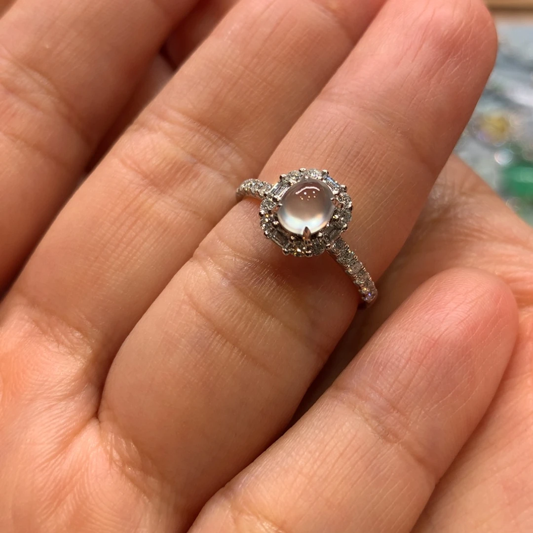 翡翠18K金镶嵌戒指戒指