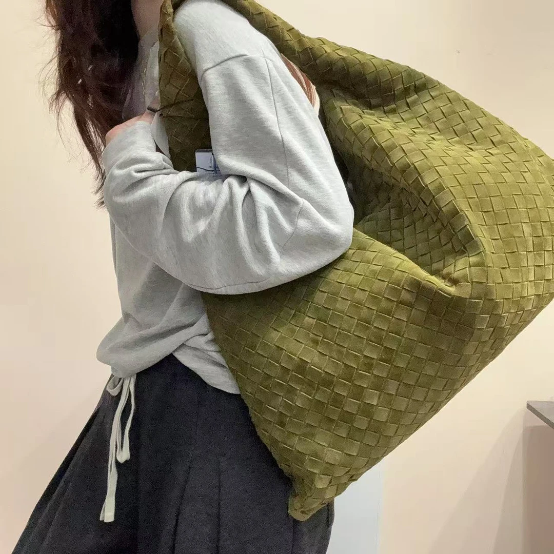 95新 BOTTEGA VENETA/葆蝶家 【蕾】 9XT804 橄榄绿编织麂皮和尚包