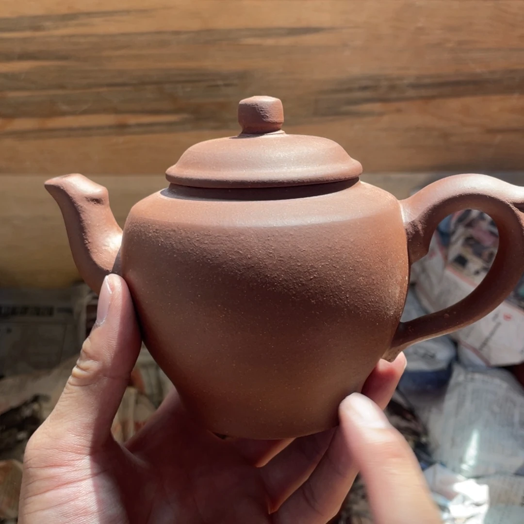 茶壶紫砂老厂紫砂壶一件。
