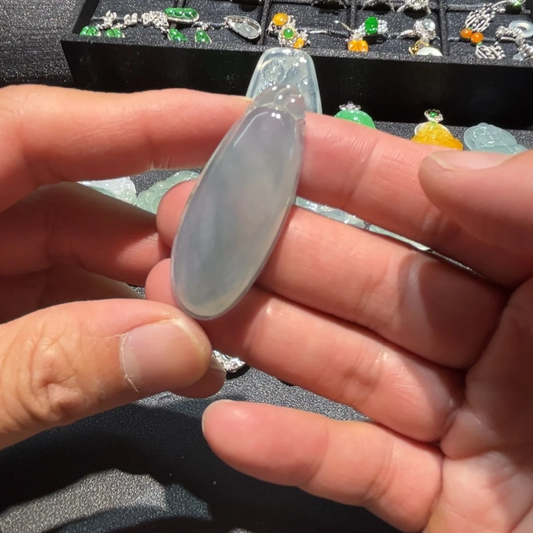 翡翠未镶嵌颈饰缅甸翡翠