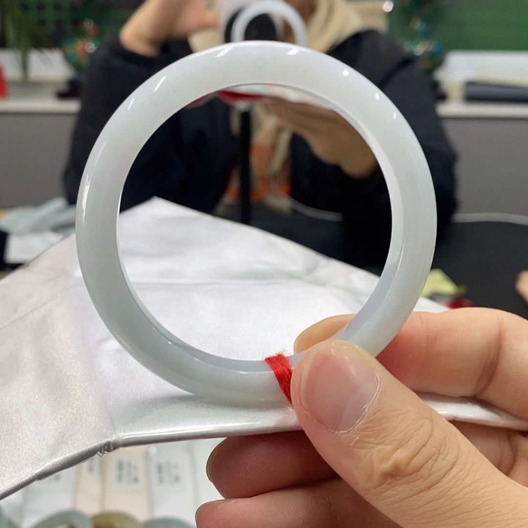 翡翠未镶嵌手镯翡翠