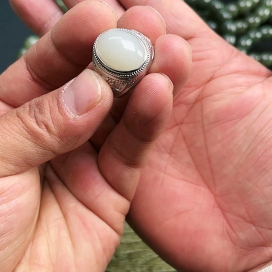 和田玉戒指未镶嵌