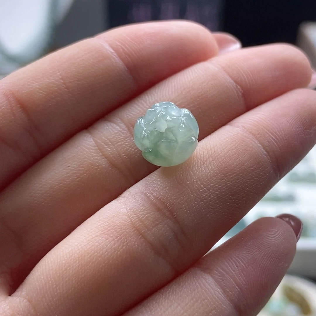 -***-翡翠未镶嵌颈饰翡翠