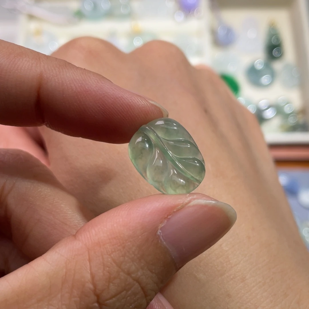 颈饰未镶嵌翡翠叶子08
