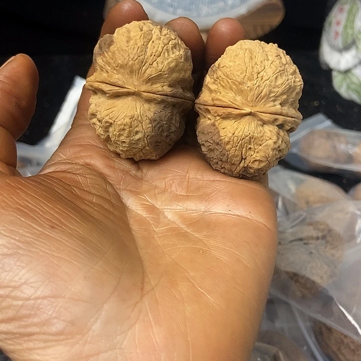 把件文玩核桃云南铁核桃基地17