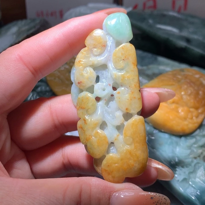 翡翠未镶嵌颈饰保真天然A货翡翠