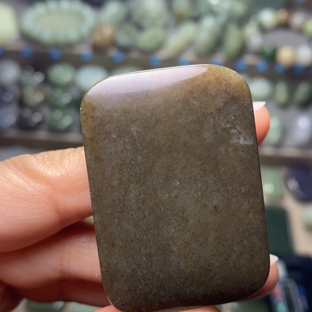 南红玛瑙颈饰未镶嵌