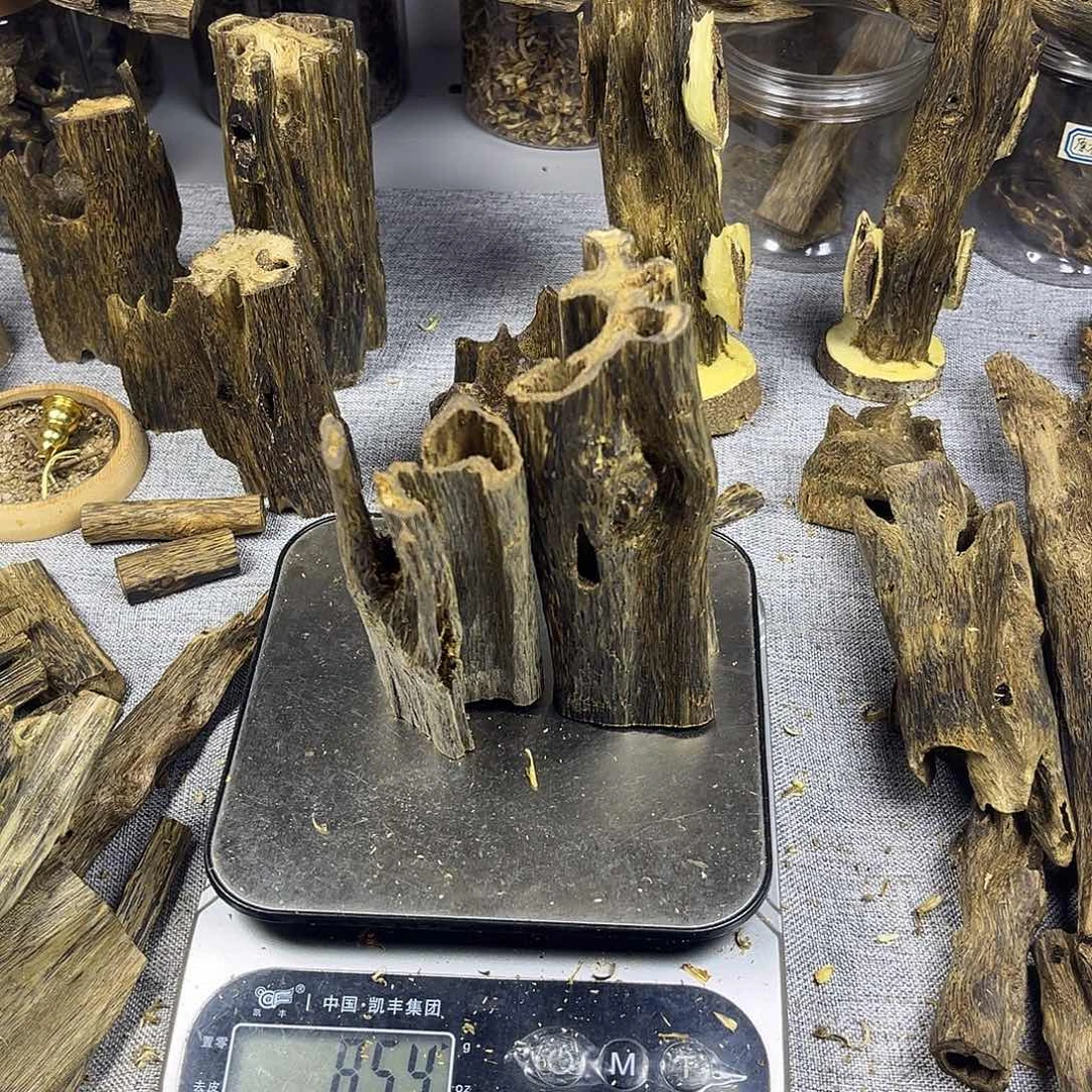 大***.香料奇楠虫漏香85克